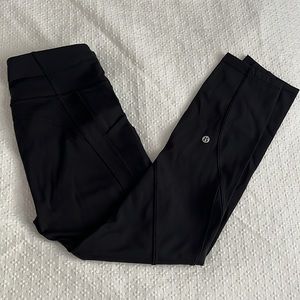 Lululemon leggings in black, size 6, 23 inch inseam